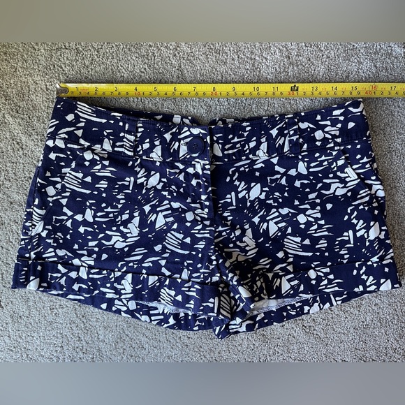 Forever 21 Women’s Patterned Shorts | Size M | Navy & White | Worn Once - Picture 4 of 7